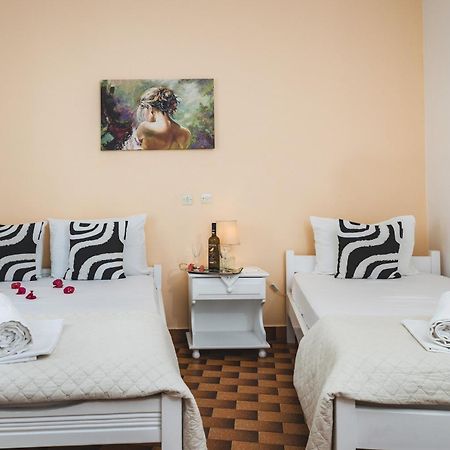 Rooms Maria Naxos City Екстериор снимка