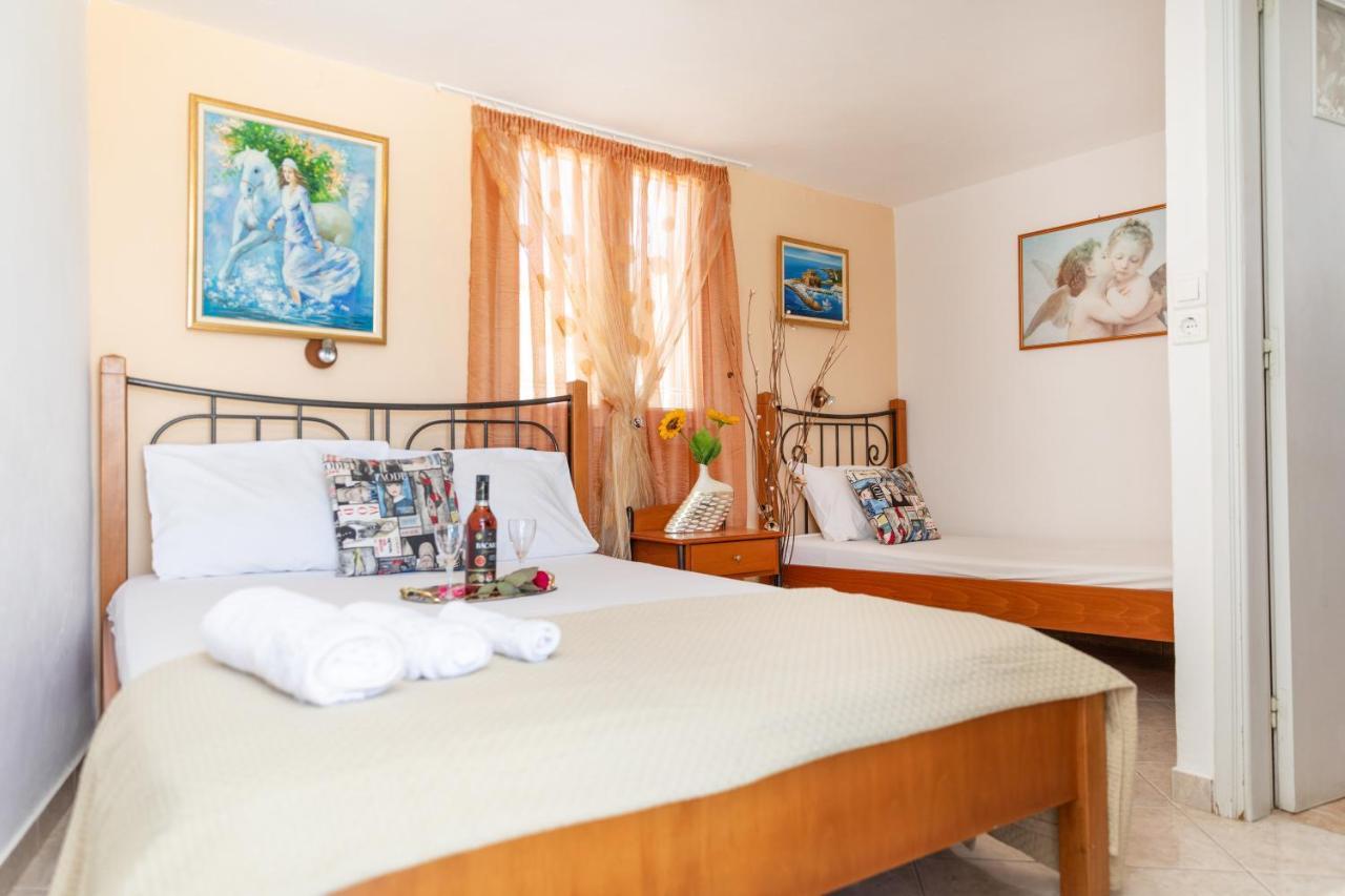 Rooms Maria Naxos City Екстериор снимка